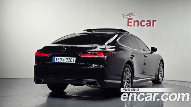 Lexus LS LS500 3.5 Luxury AWD - фото 1