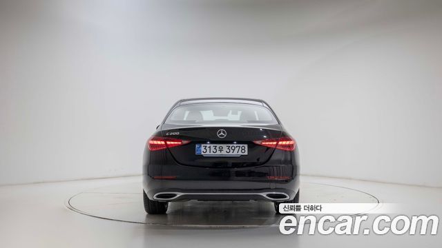 Mercedes-Benz C-Class W206 C200 Avantgarde - фото 3