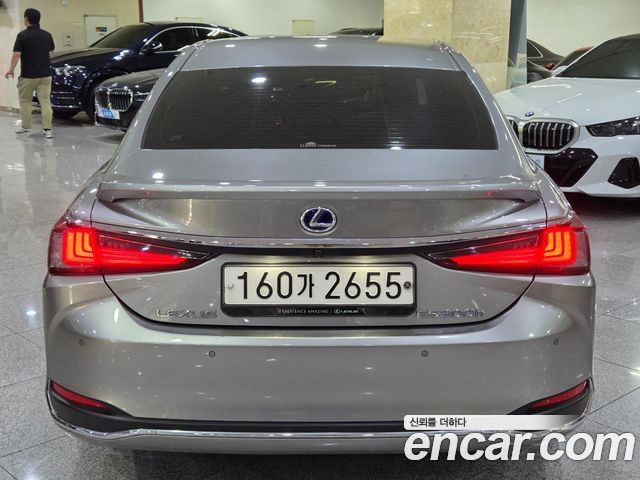 Lexus ES 7-го поколения Executive - фото 3