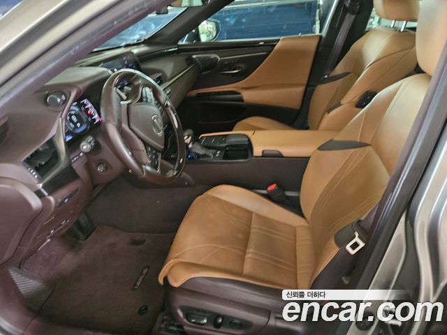 Lexus ES 7-го поколения Executive - фото 4