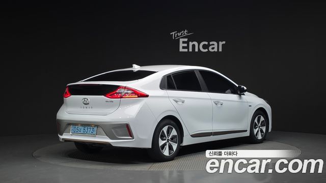 Hyundai Ioniq Q - фото 1