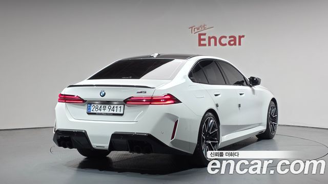 BMW M5 G90 M5 Sedan - фото 0
