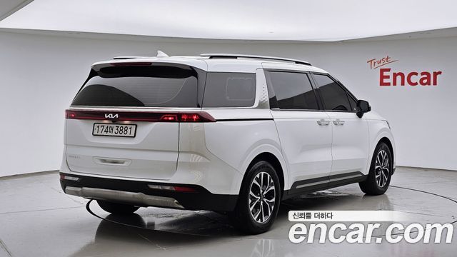 Kia Carnival 4-го поколения 9-Seater Noblesse - фото 1