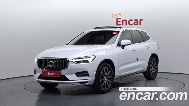 Volvo XC60 2-го поколения T8 Inscription - фото 0