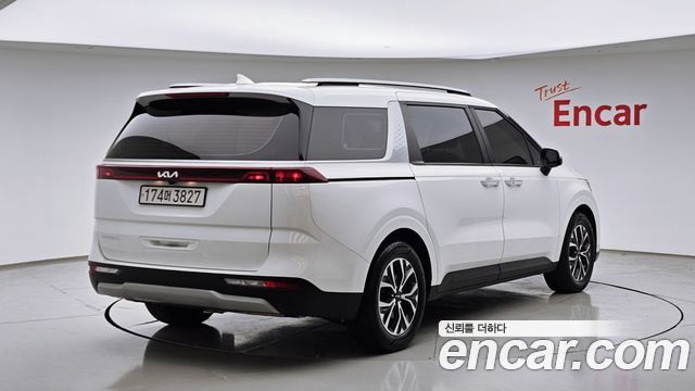 Kia Carnival 4-го поколения 9-Seater Prestige - фото 1