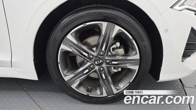 Kia K5 3-го поколения 2.0 Signature - фото 4