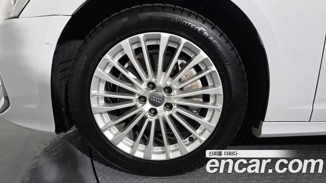 Audi A6 C8 45 TFSI Quattro Premium - фото 4