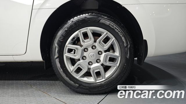 Hyundai Staria Cargo 3-Seater Modern - фото 3