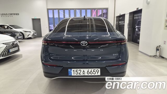 Toyota Crown 2.5 4WD Hybrid - фото 3