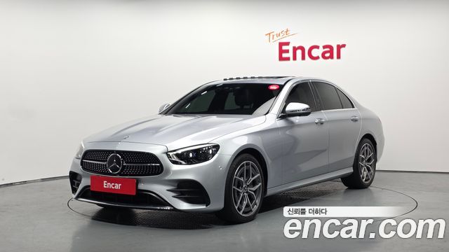 Mercedes-Benz E-Class W213 E220d 4MATIC AMG Line - фото 0