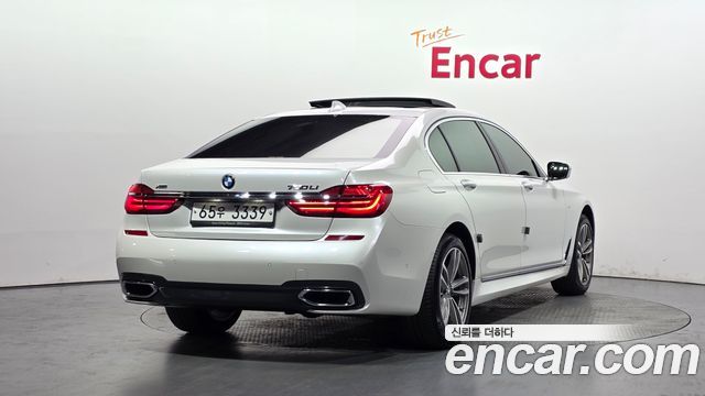 BMW 7-Series G11 740Li xDrive M Sport Package - фото 1