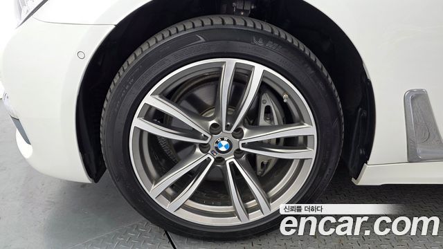 BMW 7-Series G11 740Li xDrive M Sport Package - фото 4