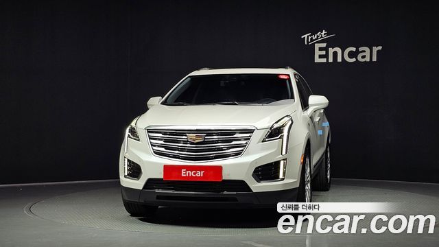 Cadillac XT5 3.6 Premium AWD - фото 2