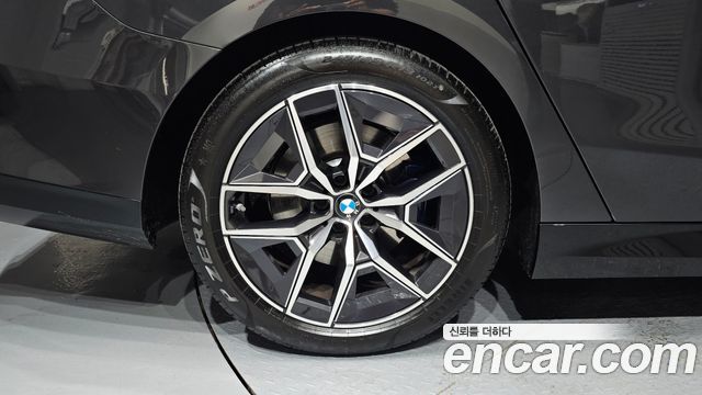 BMW 5-Series G60 520i M Sport - фото 4