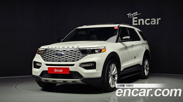 Ford Explorer 6-го поколения 3.0 Platinum 4WD - фото 0