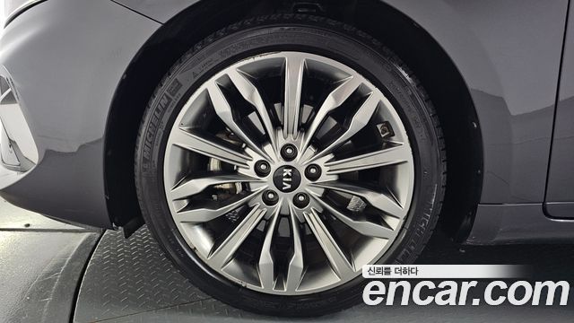 Kia K7 Premier 2.5 GDI X Edition - фото 3