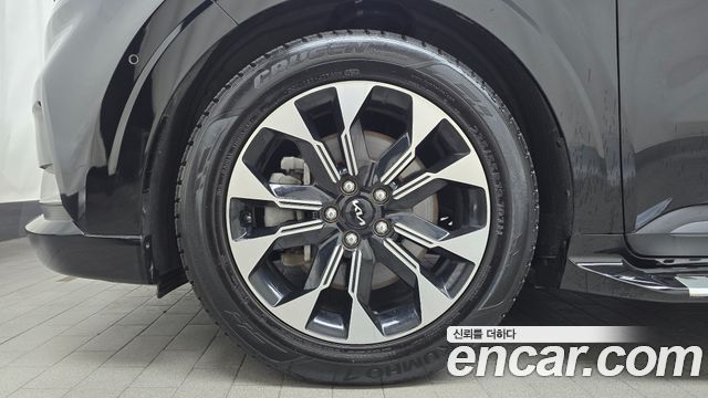 Kia Carnival 4-го поколения Gasoline 9-Seater Hi-Limousine Signature - фото 4