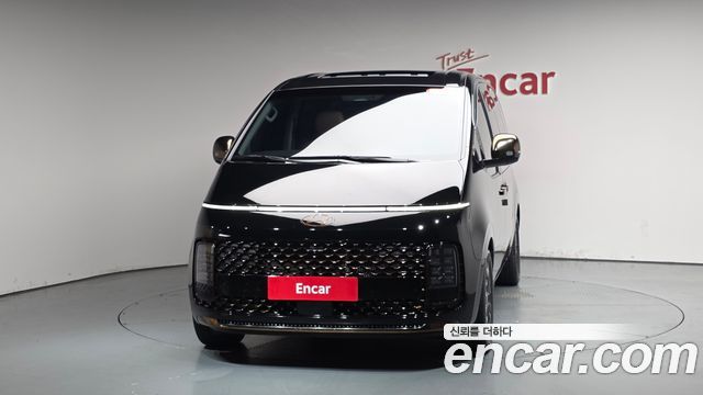 Hyundai Staria 4WD Lounge 9-Seater Inspiration - фото 1