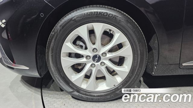 Kia K8 2.5 Gasoline 2WD Noblesse - фото 4