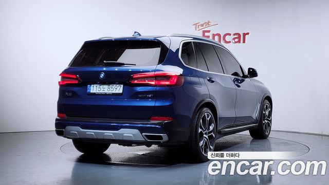BMW X5 G05 xDrive 40i xLine - фото 1