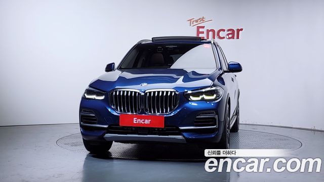 BMW X5 G05 xDrive 40i xLine - фото 2