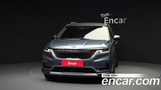 Kia Carnival 4-го поколения 9-Seater Noblesse - фото 2