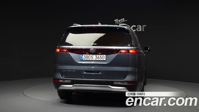 Kia Carnival 4-го поколения 9-Seater Noblesse - фото 3