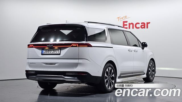 Kia Carnival 4-го поколения 7-Seater Signature - фото 1