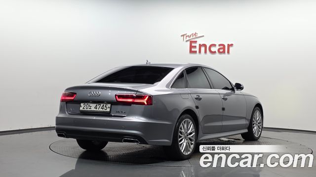 Audi A6 35 TDI Premium C7 - фото 1
