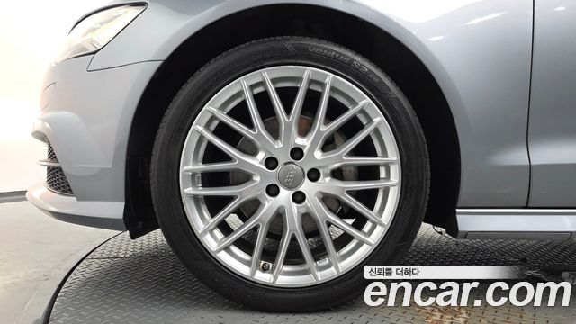 Audi A6 35 TDI Premium C7 - фото 4