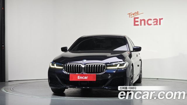 BMW 5-Series G30 530i xDrive M Sport Package - фото 2