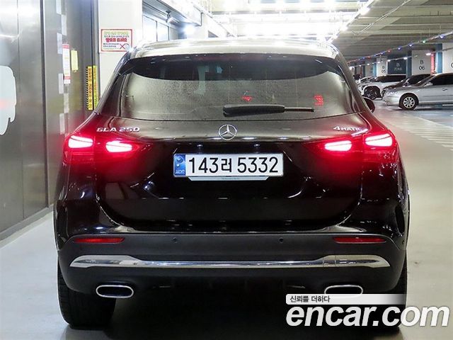 Mercedes-Benz GLA-Class H247 GLA250 4MATIC - фото 4