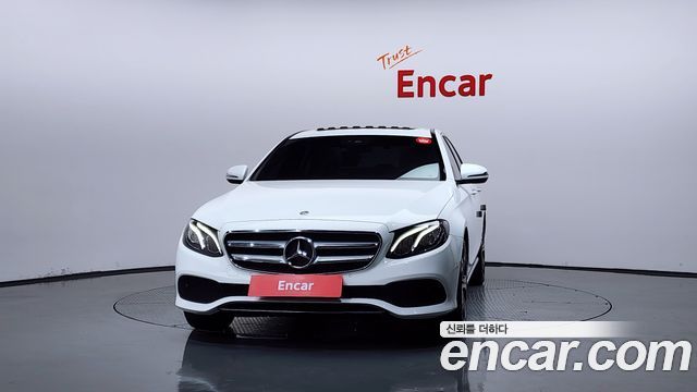 Mercedes-Benz E-Class W213 E300 Avantgarde - фото 2