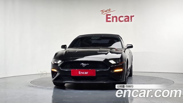 Ford Mustang Convertible - фото 2