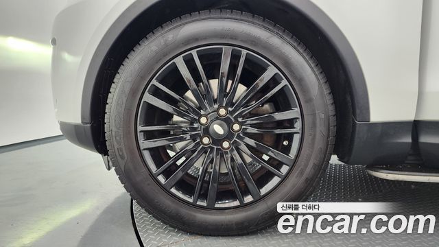 Land Rover Discovery 3.0 TD6 HSE Luxury - фото 4