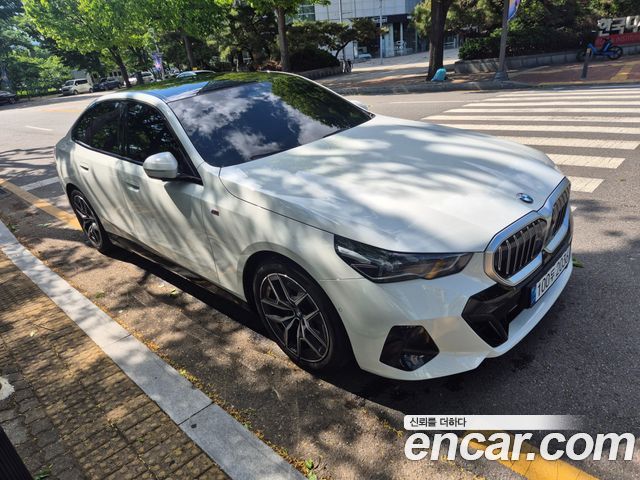 BMW 5-Series G60 520i M Sport - фото 2