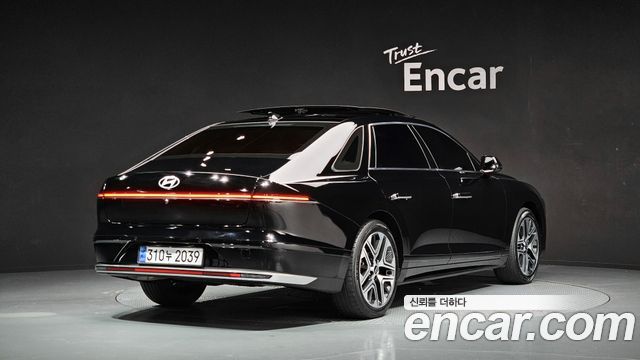 Hyundai Grandeur GN7, гибрид Premium - фото 1