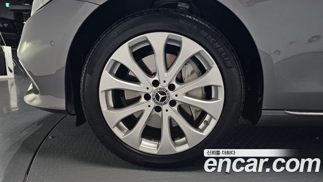 Mercedes-Benz E-Class W213 E300 4MATIC Exclusive - фото 3