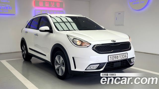 Kia Niro Prestige - фото 2