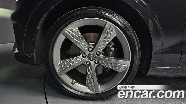 Genesis GV70 2.5T Gasoline 2WD - фото 3