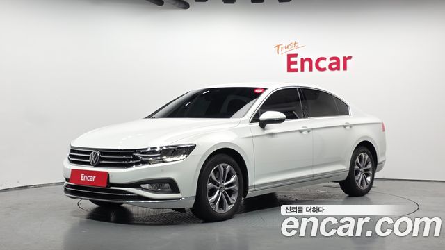 Volkswagen Passat B8 2.0 TDI Premium - фото 0