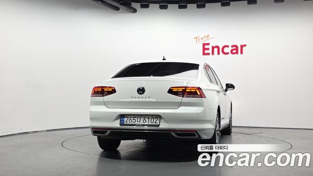 Volkswagen Passat B8 2.0 TDI Premium - фото 3