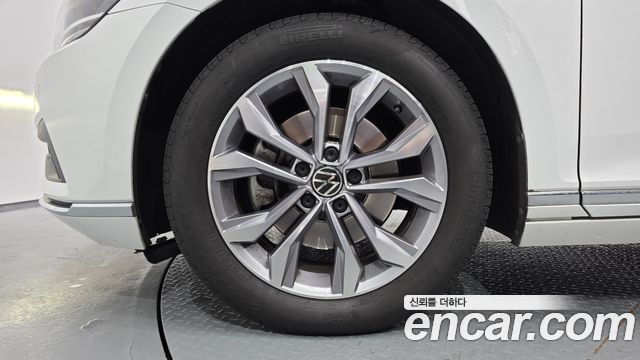 Volkswagen Passat B8 2.0 TDI Premium - фото 4