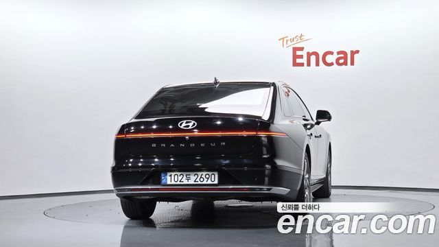 Hyundai Grandeur GN7, гибрид Exclusive - фото 3