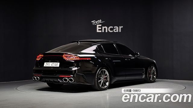 Kia Stinger 2.0 Turbo 2WD Platinum - фото 1