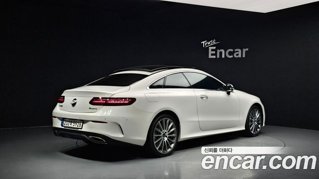 Mercedes-Benz E-Class W213 E450 4MATIC Coupe - фото 1