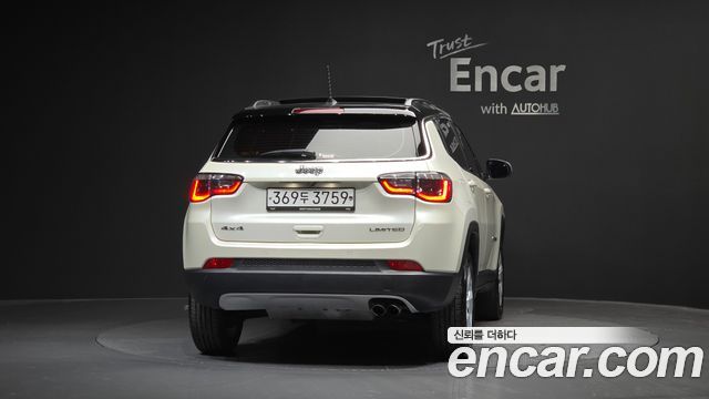 Jeep Compass 2-го поколения 2.4 Limitied AWD - фото 3