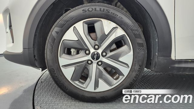 Kia Niro Light (Taxi Trim) - фото 4