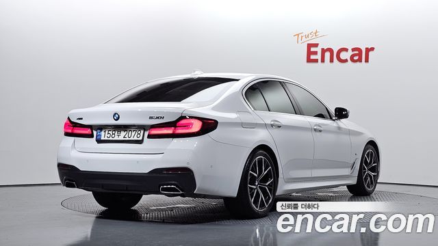 BMW 5-Series G30 530i xDrive M Sport Package - фото 1