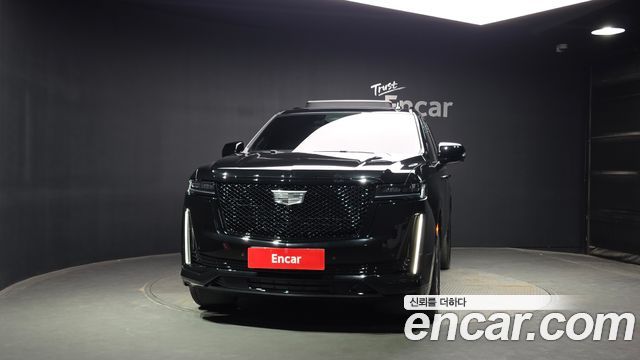 Cadillac Escalade 5-го поколения 6.2 Sports Platinum - фото 1